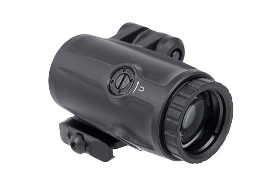 The FAST FTC 4X utilizes a flip to center mount.